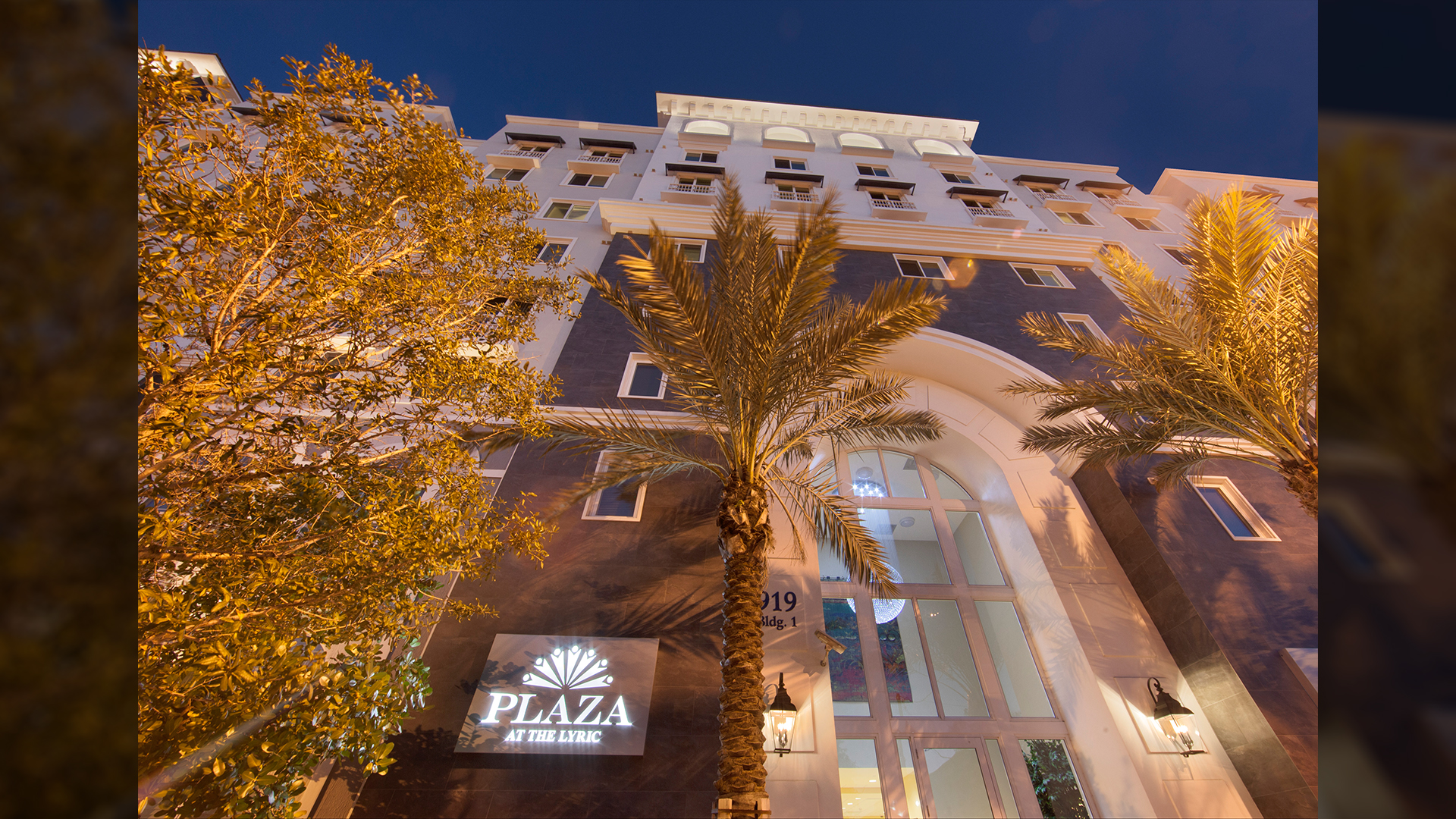 PLAZA AT THE LYRIC KKAID