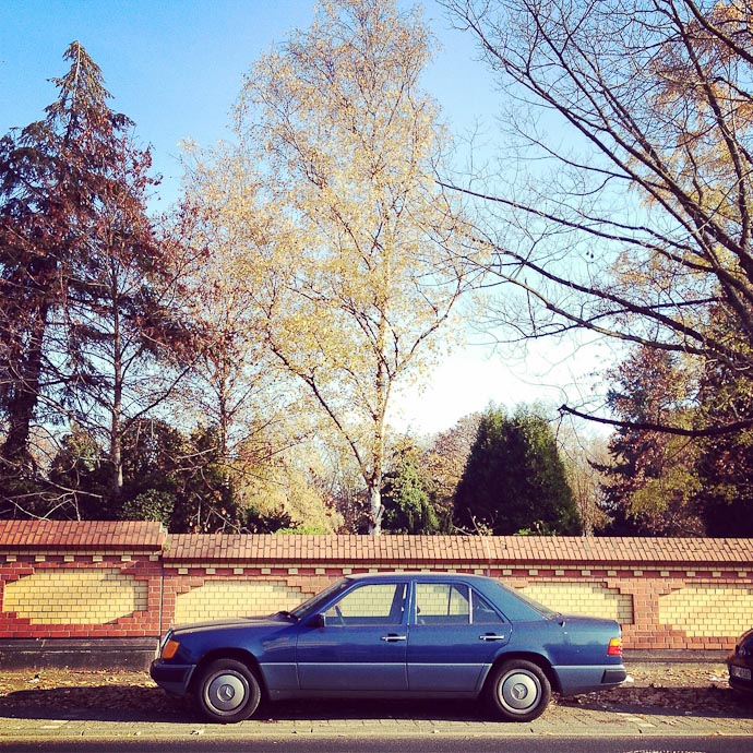 Über alte Autos auf der Straße und in Kisten Familienreiseblog Köln