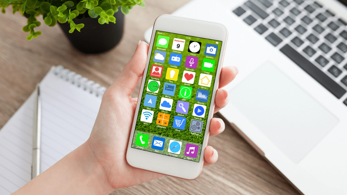 5 redundant apps to remove from your phone ASAP