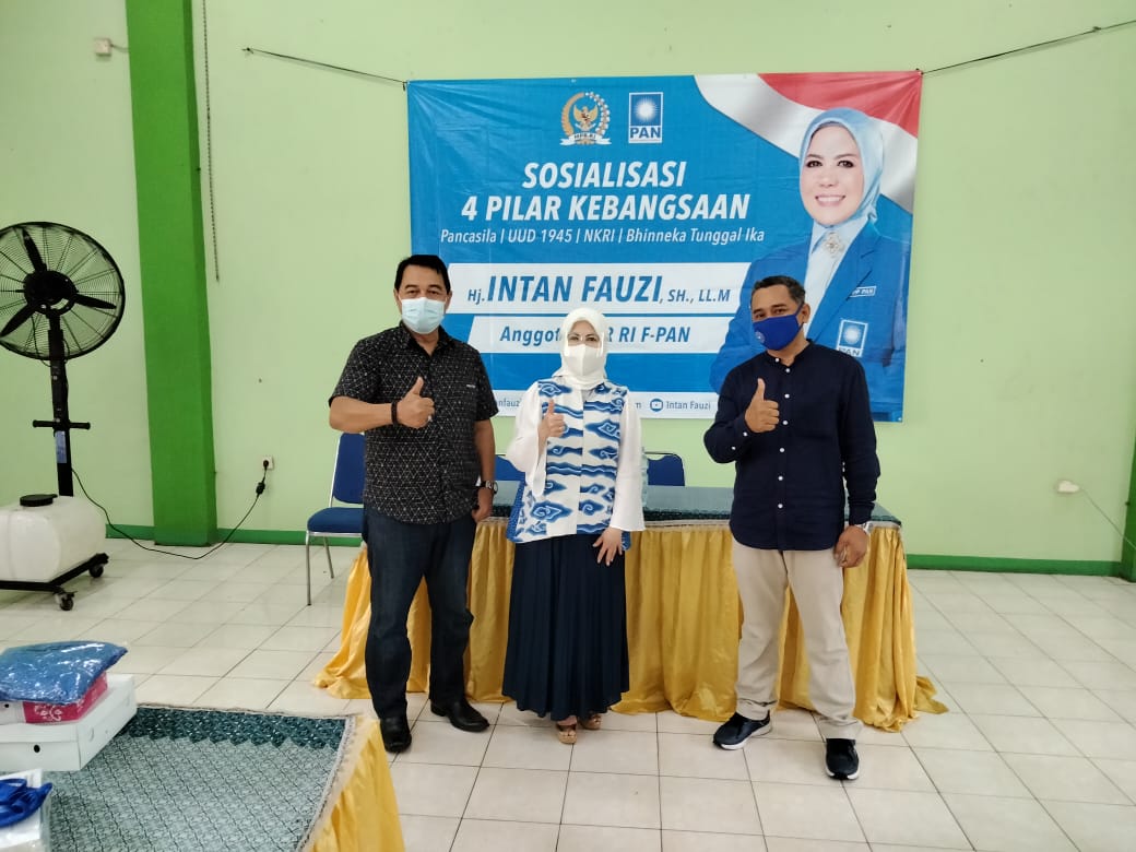 Karang taruna Bantar gebang diajak untuk mengenal arti 4 pilar olehDPRI Intan Fauzi - Kompas Rakyat Online