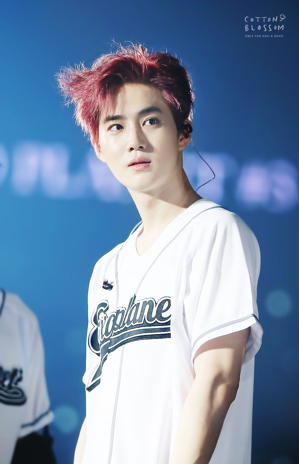 EXO members' hairstyle changes hints at an