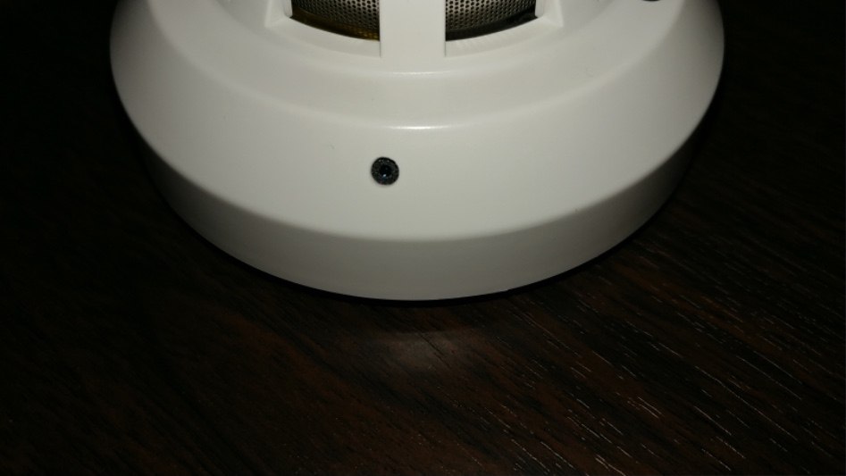 Korean Couple Goes On Vacation, Finds Hidden Camera In Their Airbnb