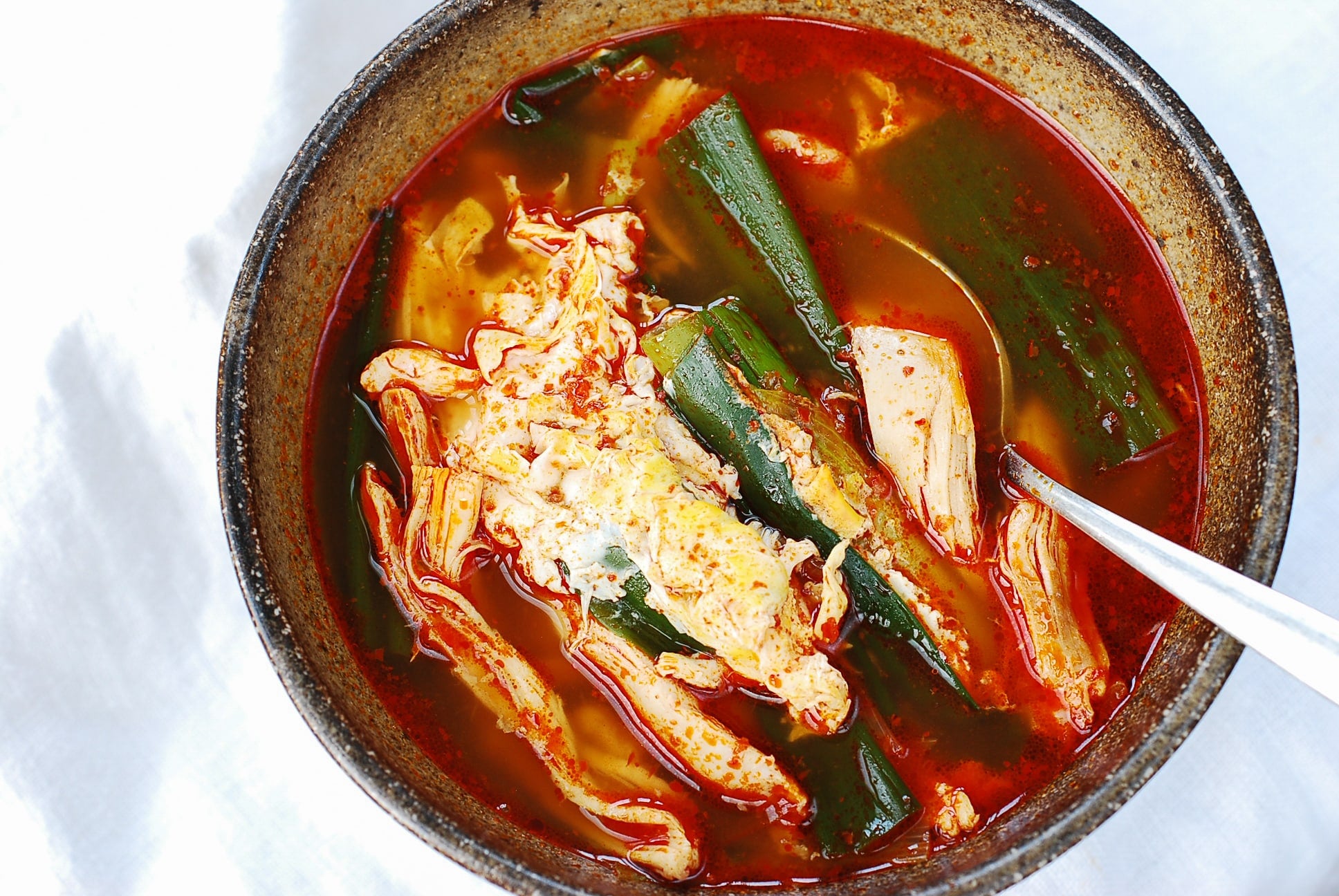 Dakgaejang (Spicy Chicken Soup with Scallions) Korean Bapsang
