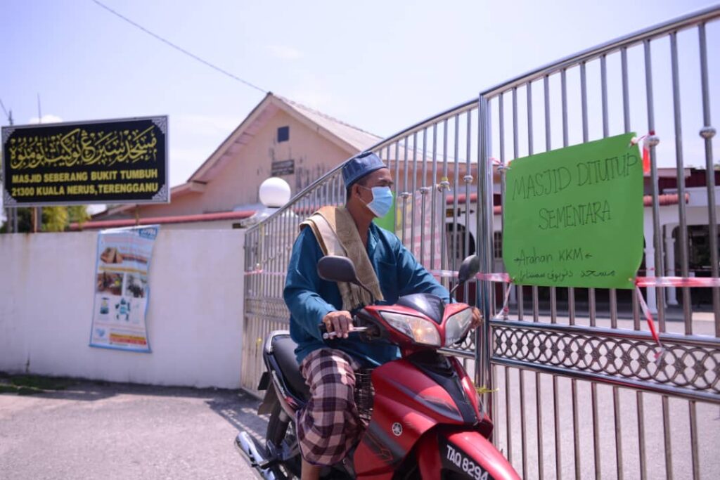 Alamat Kampung Seberang Bukit Tumbuh Bukit sikunir dieng