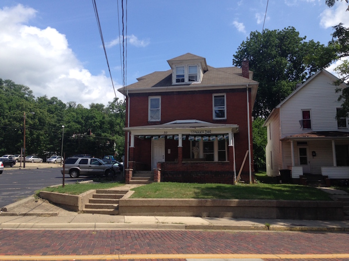 Make OU Memories on the Porch of this Five Bedroom Rental