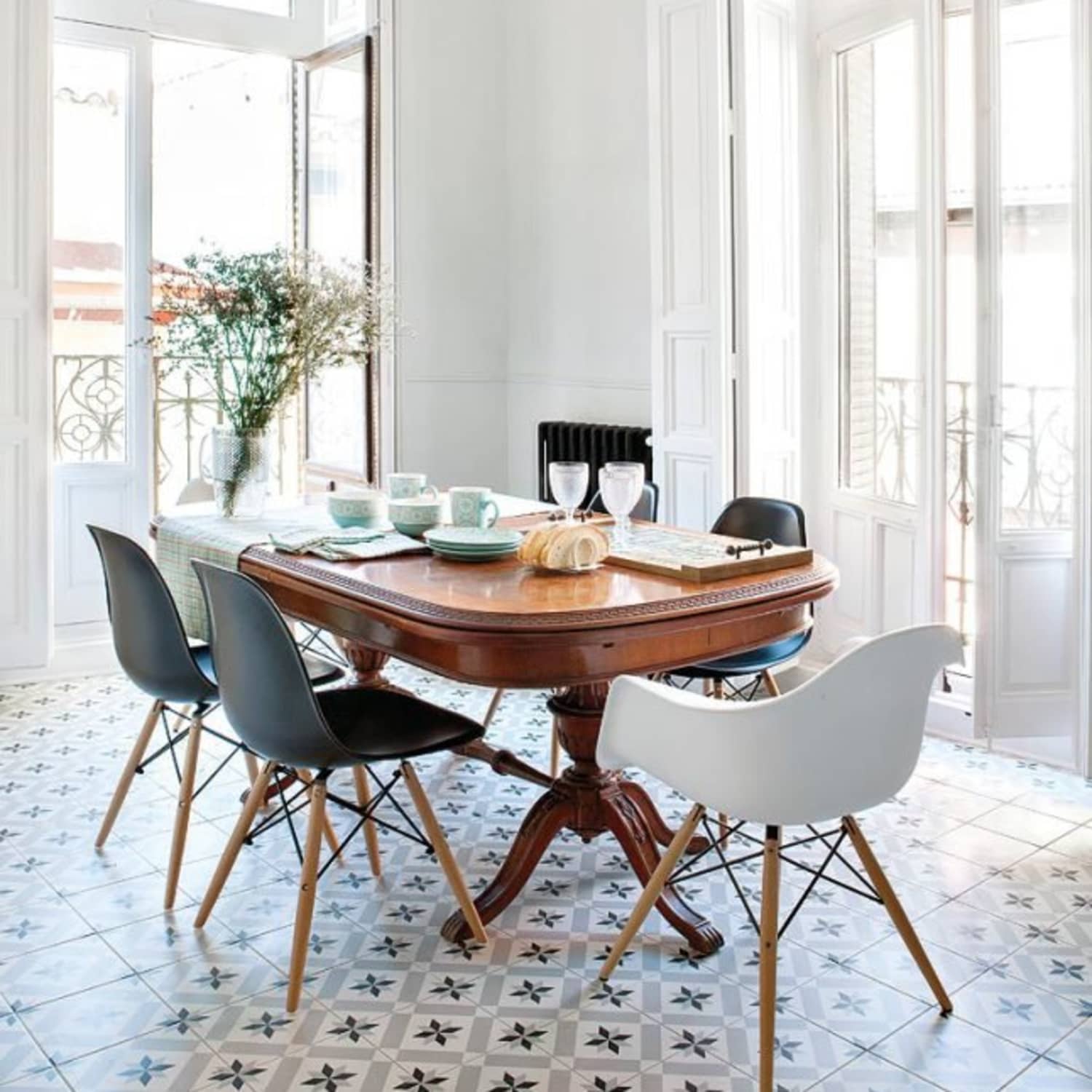 Modern Dining Rooms that are Perfect for Entertaining Interiors