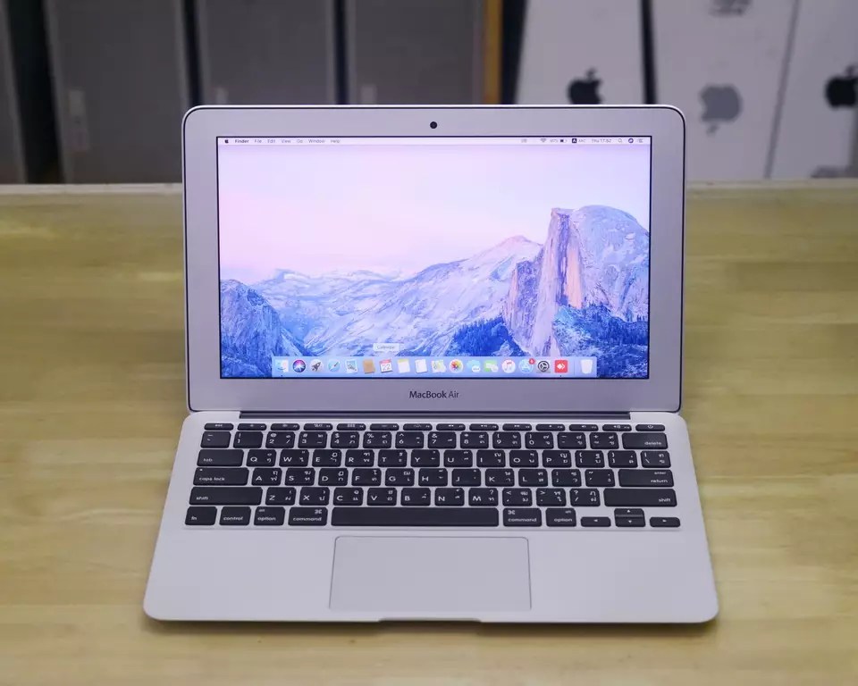 MacBook Air 11inch Mid 2012 / Core i5 1.7GHz RAM 4GB DDR3
