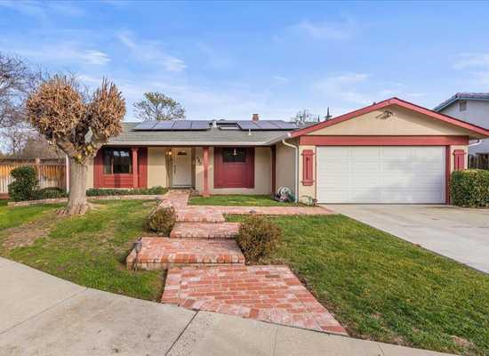 Kristen Constantino/Mickie Constantino, Realty World San Jose Realty