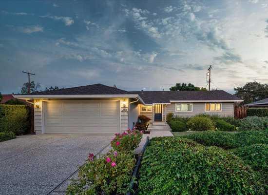 Kristen Constantino/Mickie Constantino, Realty World San Jose Realty