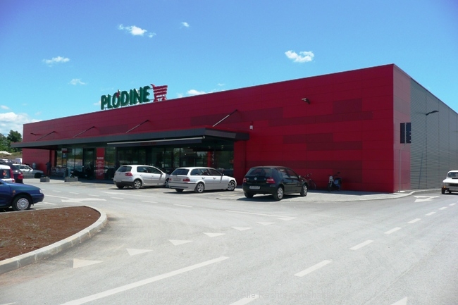 Porec Supermarkt Plodine Istrien / Kroatien Photos und Bilder aus