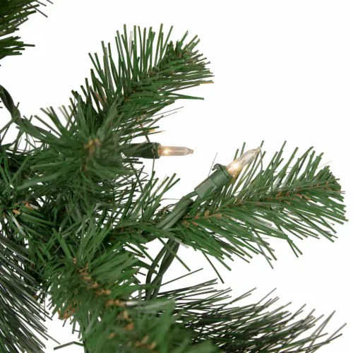 Northlight 9' x 12 Green PreLit Beaver Pine Artificial Christmas