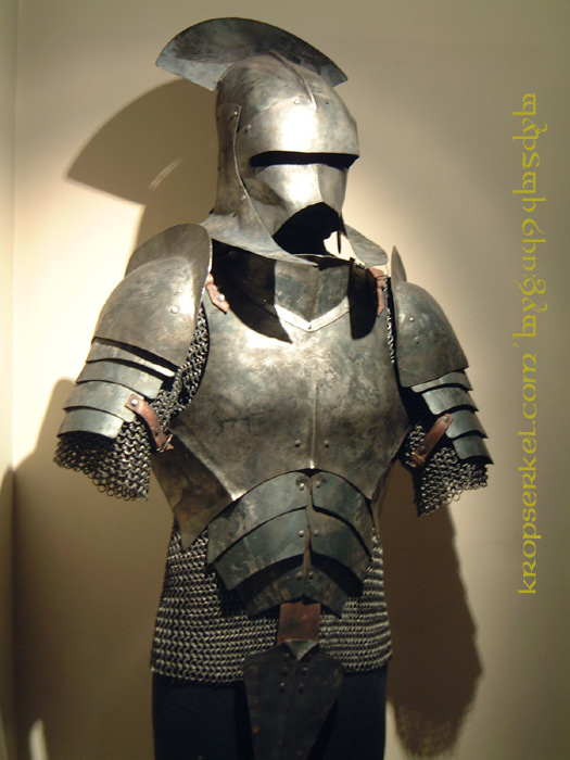 Kropserkel Urukhai Replica Helmet Armor Armour Costume