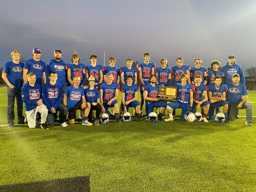 Axtell wins 8man football state title