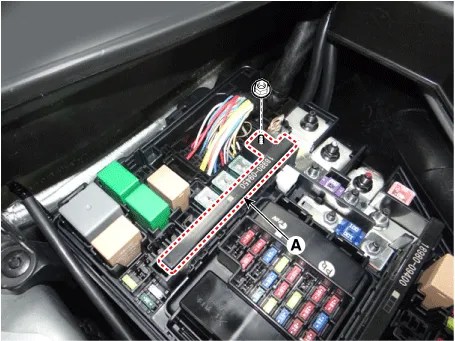 Kia Stinger CK - Relay Box (Engine Compartment) - Fuses And Relays