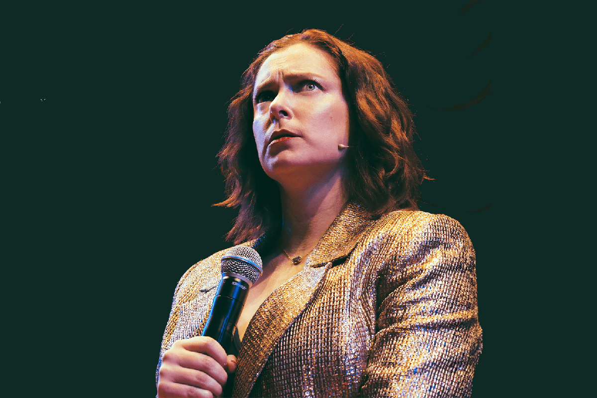 Rachel Bloom's New Netflix Special Is an Inherently Jewish Exploration