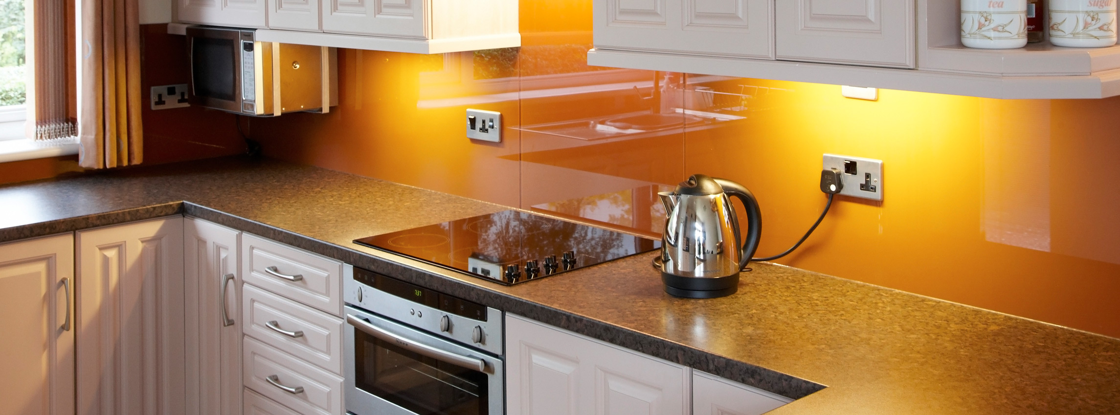 Glass Kitchen Splashbacks and Worktops Kwiktuf, Hull, East Yorkshire, UK