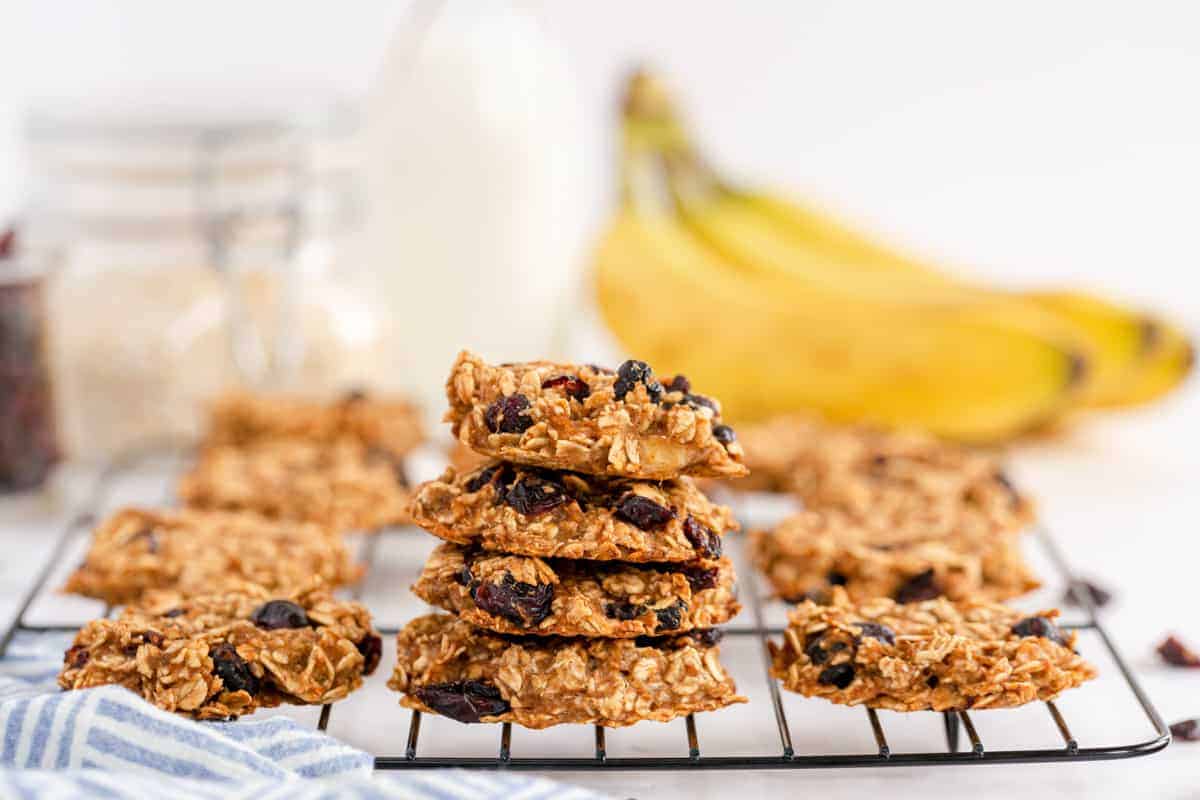 Oatmeal Breakfast Cookies (With Video) - Kylee Cooks