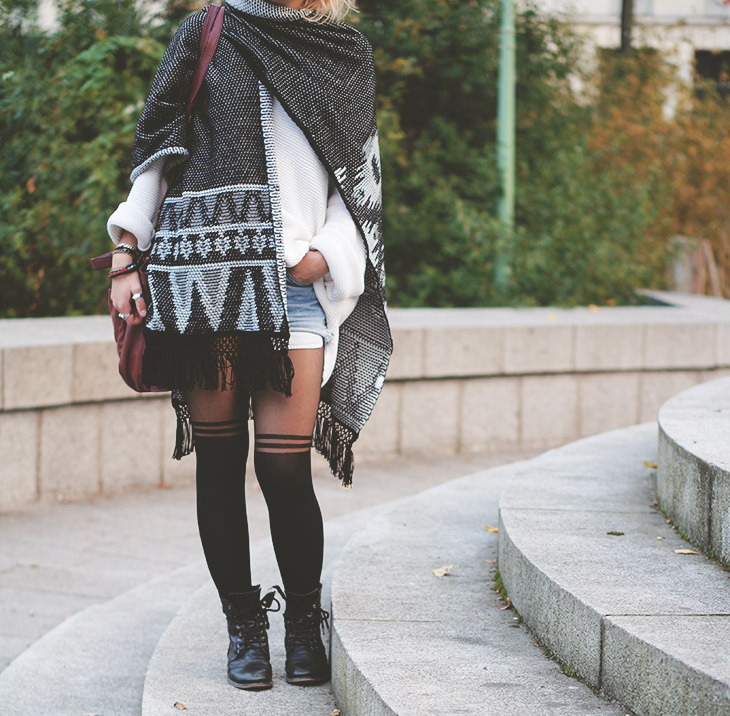 1_look_blog_mode_poncho_new_look_collants_gambettes_box_short_levis_501_boots_coco_abricot