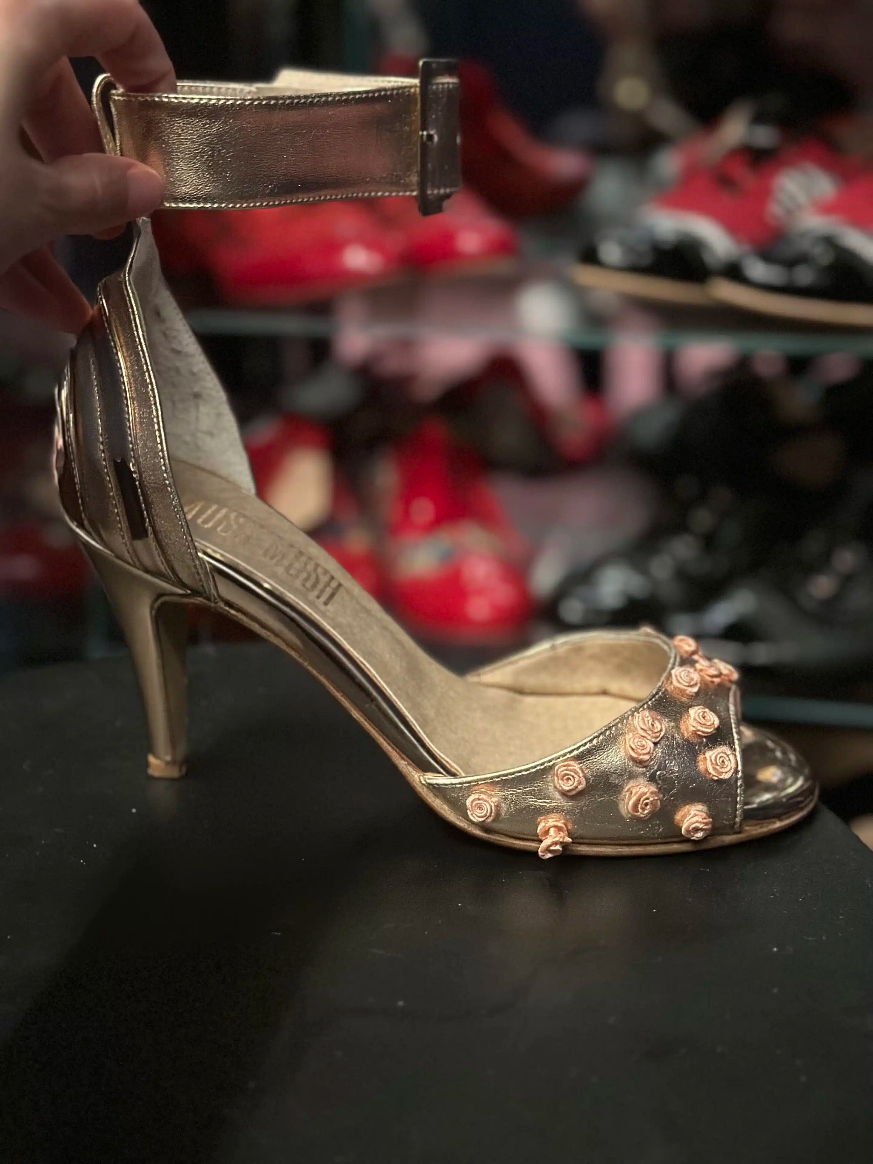 Schuhe und Kleider La Pantera