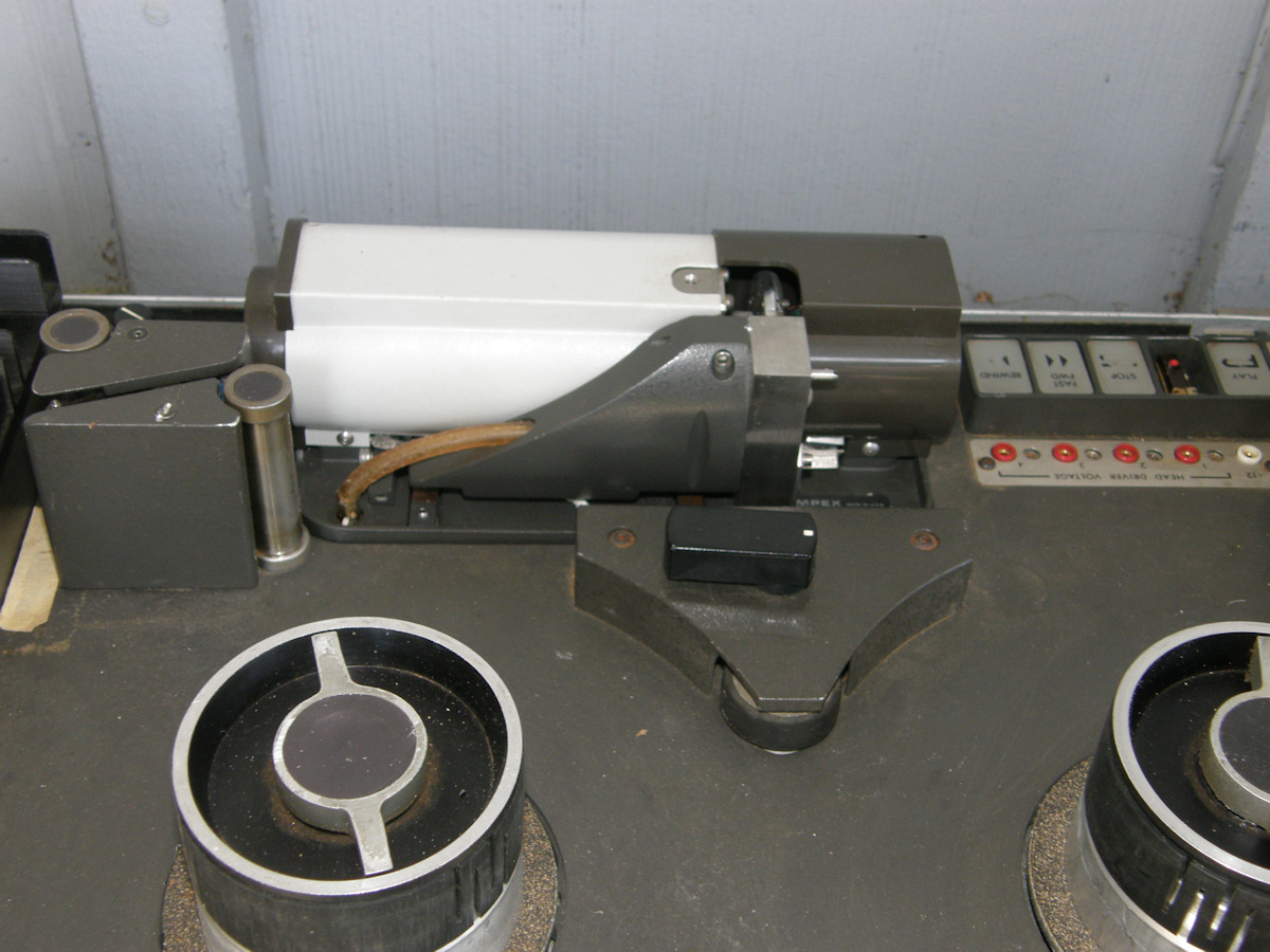 LabGuy's World Ampex VR3000 Portable Quadruplex VTR!