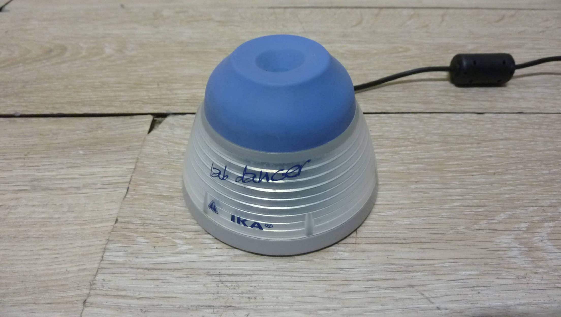 IKA Lab Dancer Vortex Mixer LabMakelaar Benelux