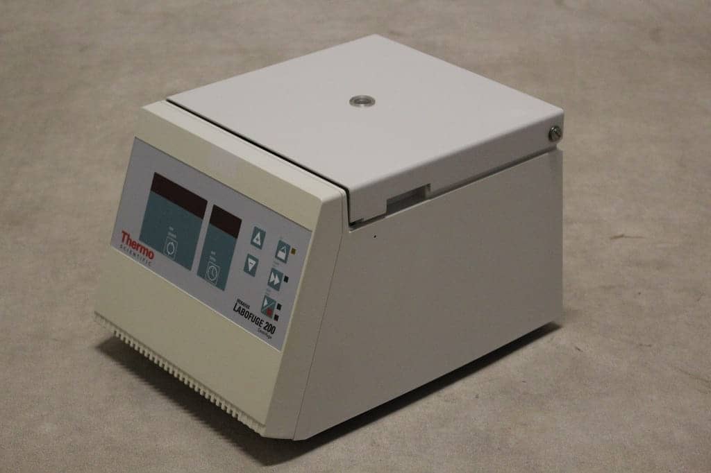 Heraeus Labofuge 200 Centrifuge LabMakelaar Benelux