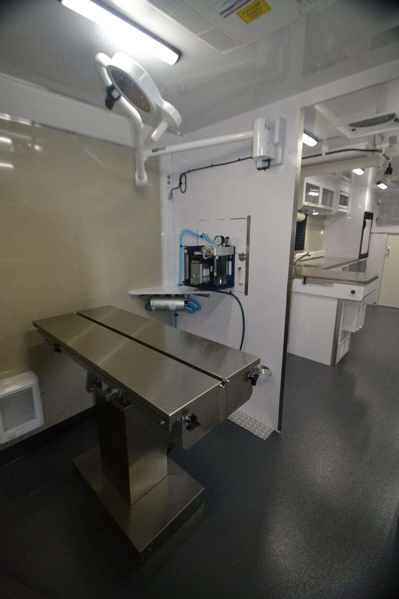 31ft Mobile Veterinary Clinic La Boit Specialty Vehicles, Inc.