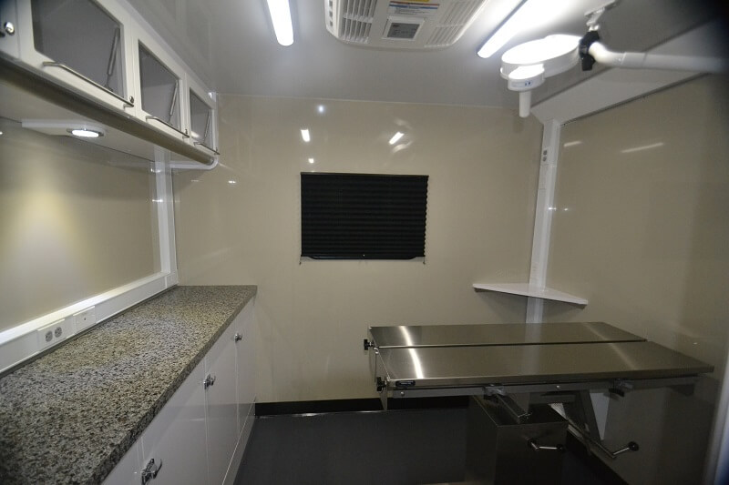 31ft Mobile Veterinary Clinic La Boit Specialty Vehicles, Inc.