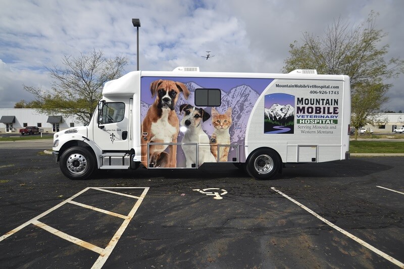31ft Mobile Veterinary Clinic La Boit Specialty Vehicles, Inc.