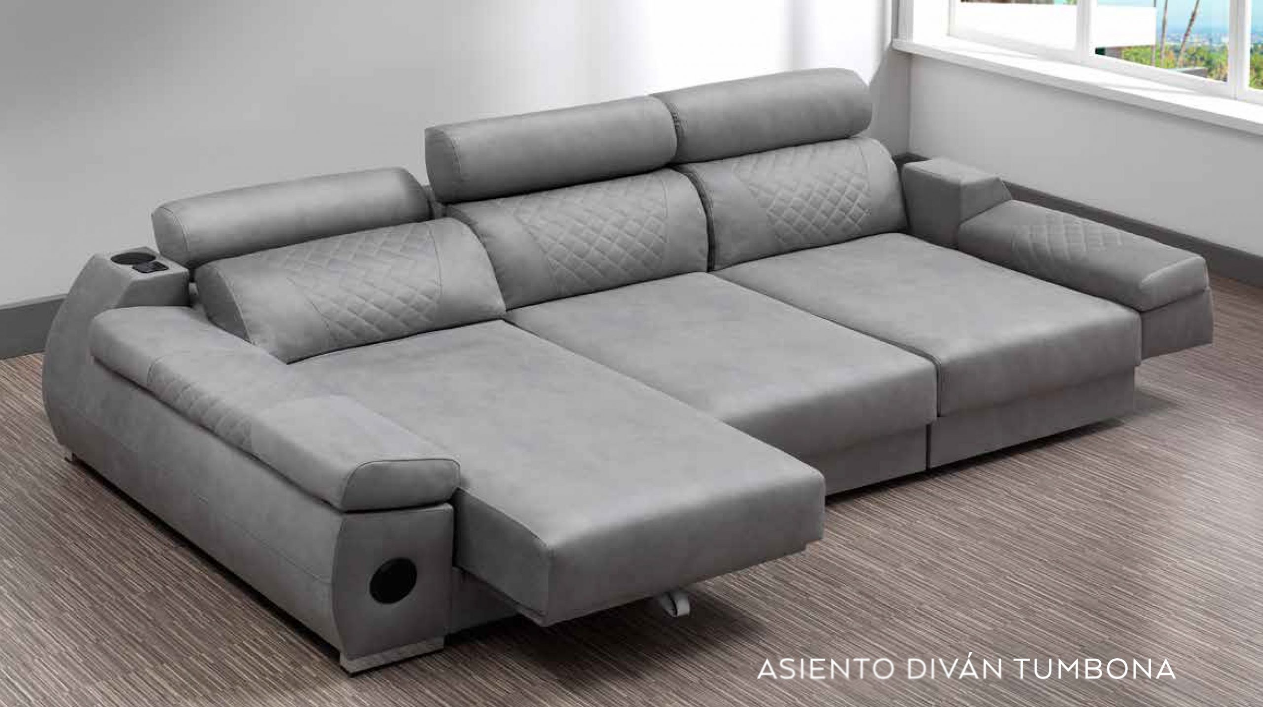 Sofá Chaiselongue Oihana con arcón, brazos y asientos deslizantes