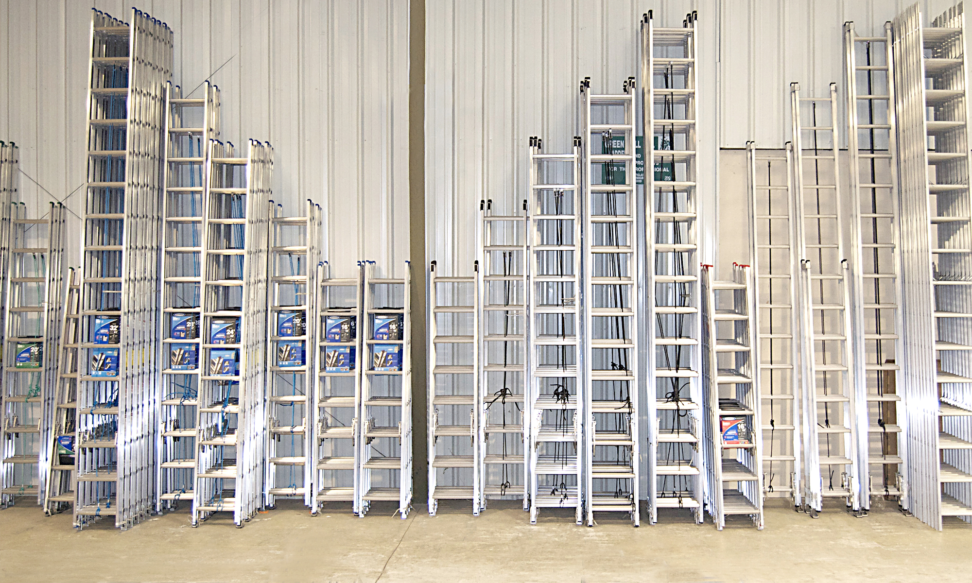 Werner TaskMaster® Stages Series 2300 Ladders Inc.