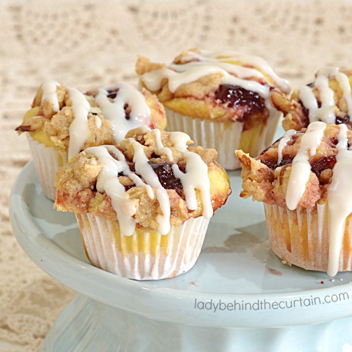 SemiHomemadeRaspberryCoffeeCakeMiniMuffins6 Lady Behind the