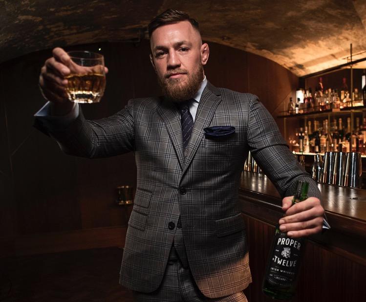 Conor McGregor presenta su marca de whisky Proper No. Twelve