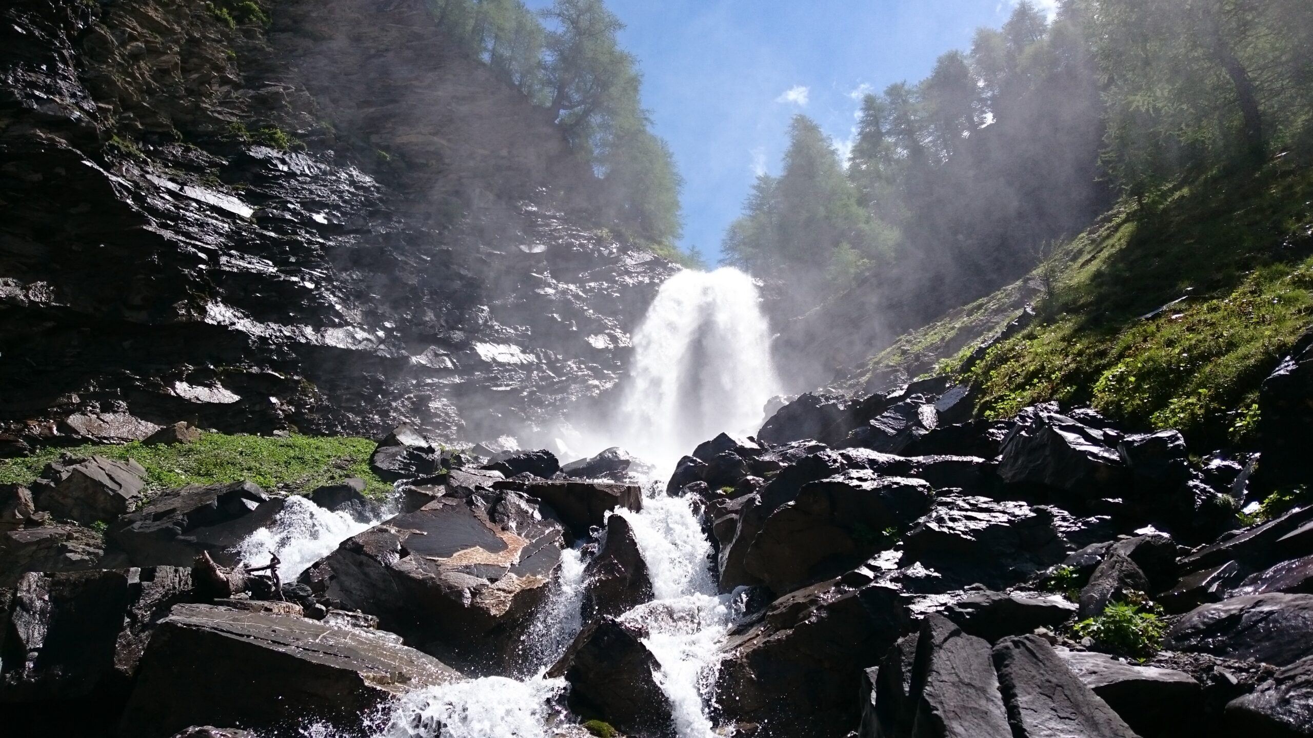 Randonnée La cascade de Razis et le chemin des fées Crévoux