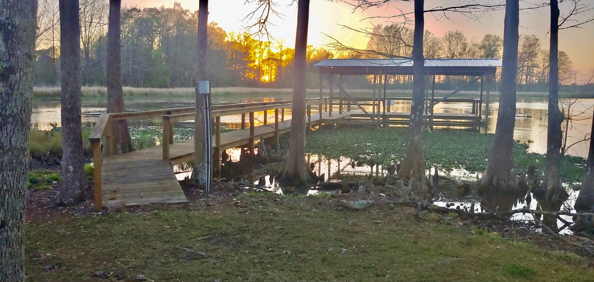 lake seminole cabin rental boathouse Lake Seminole Cabins