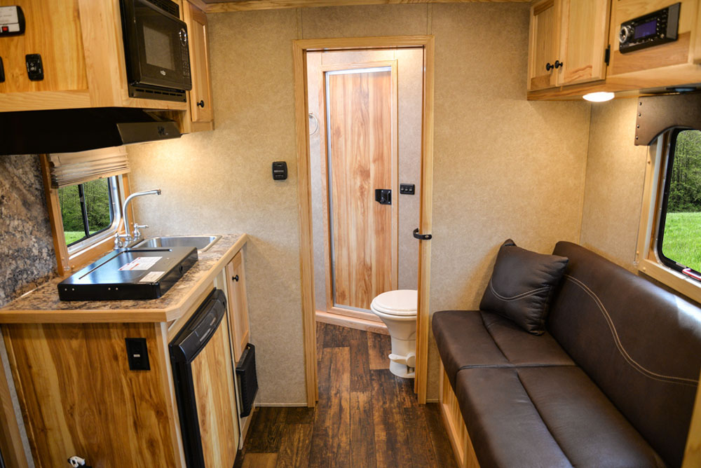 Home Charger Bumper Pull Horse Trailer Lakota Horse Trailers