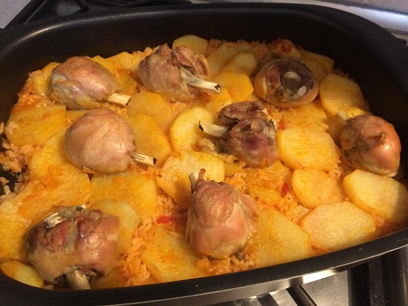 Pilaf taranesc la cuptor, cu cartofi si pui reteta cu POZE LaLena.ro