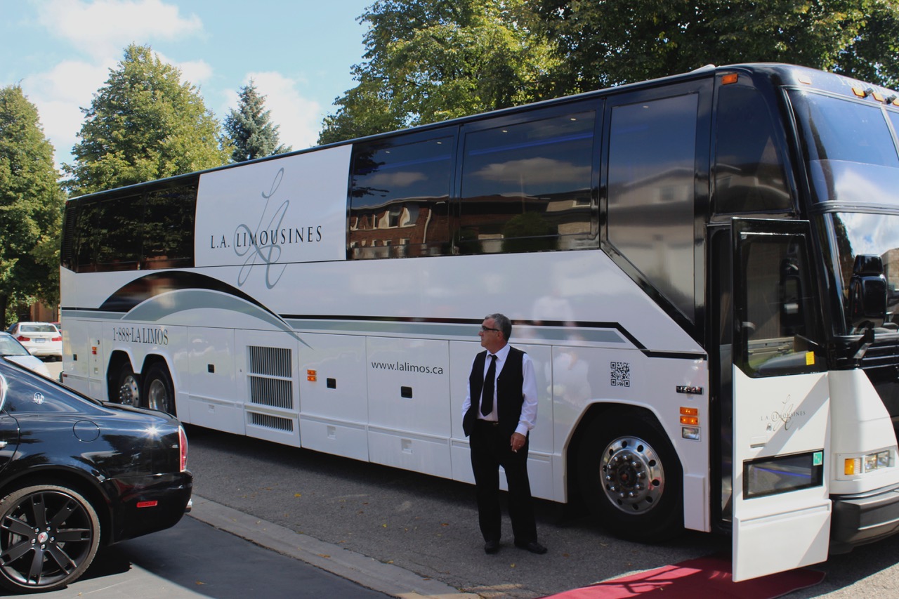 Luxury Coach Limo Bus L.A. Limousines Limos Toronto