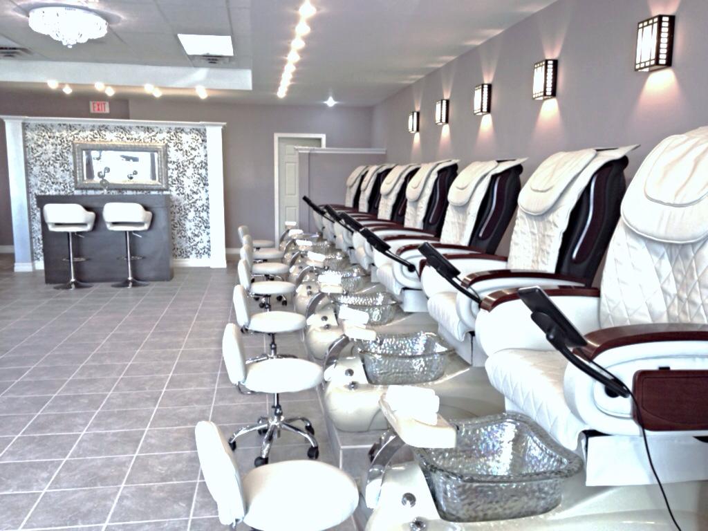 La Luxe Nail Bar Gallery
