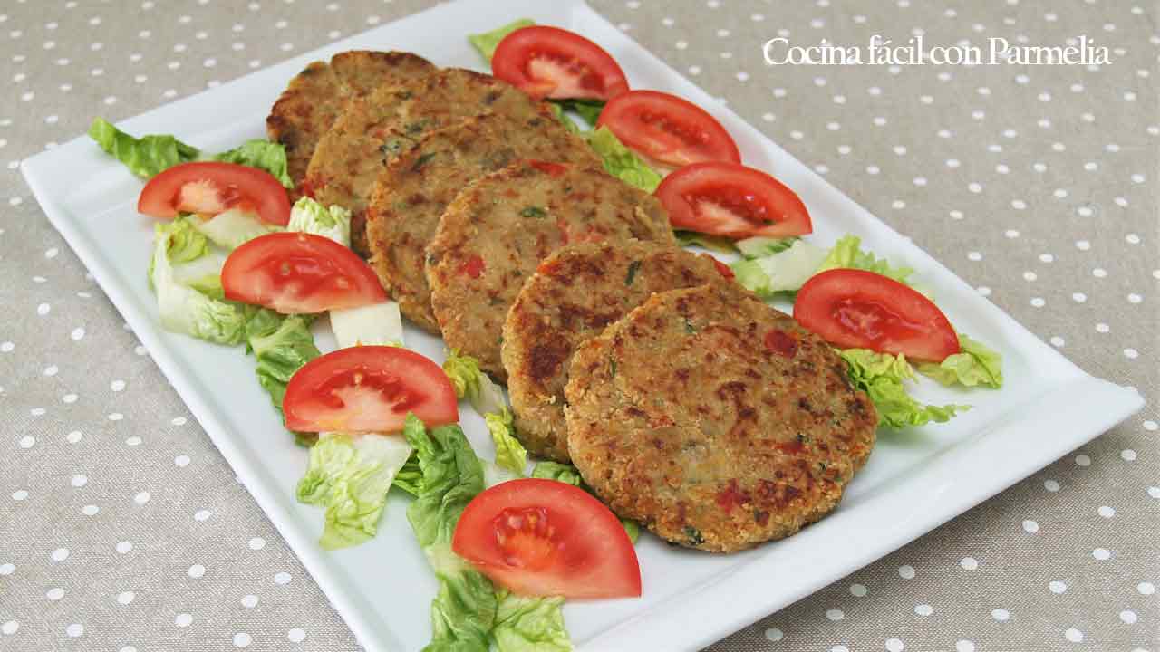Hamburguesas de berenjena y queso. Receta fácil, nutritiva y barata