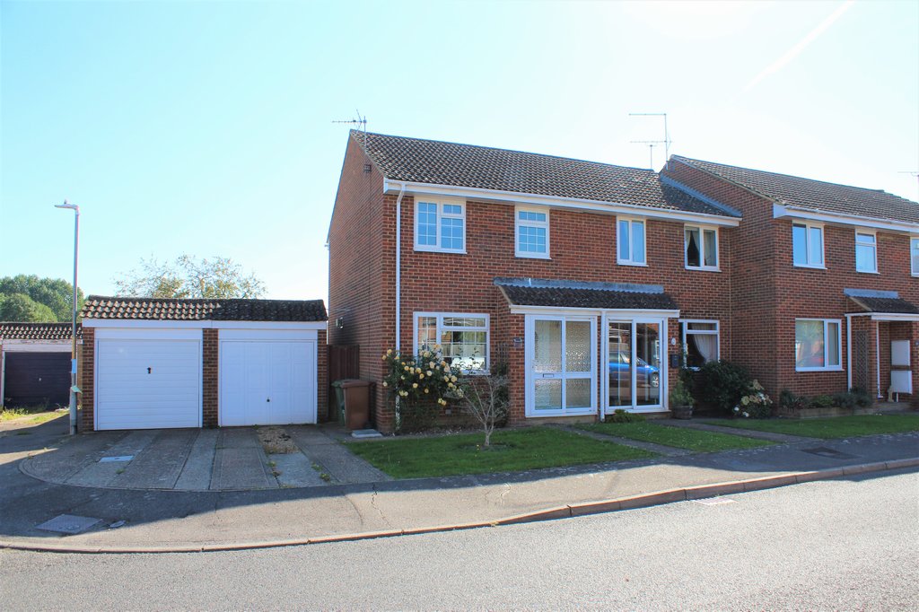 Dimmock Close, Paddock Wood Lambert & Foster