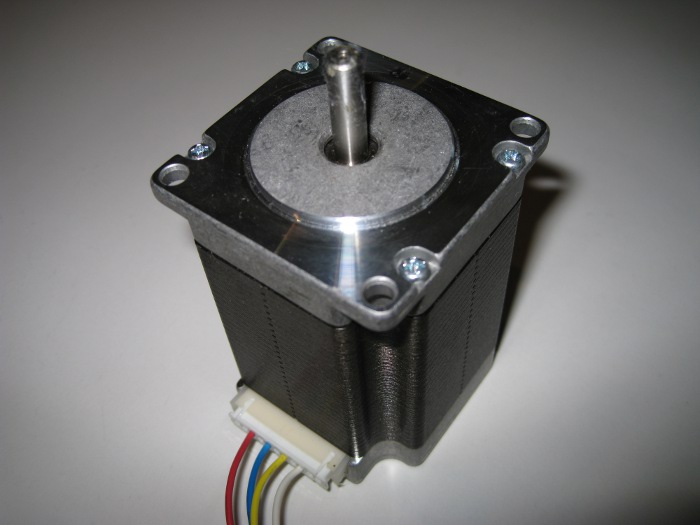 Controlling a bipolar stepper motor using microstepping