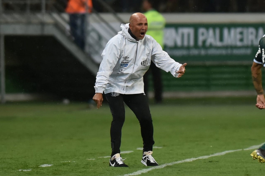 A disciple of marcelo bielsa, jorge sampaoli has succeeded andre. Com Sampaoli Santos Mostra Padrao De Jogo E Intensidade Em Classicos Lance