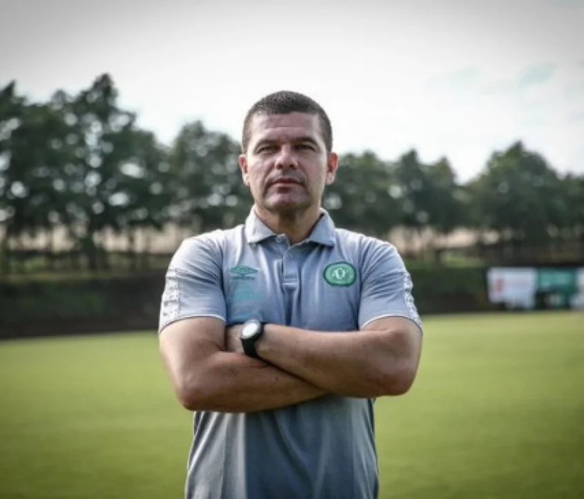 Umberto Louzer é confirmado como novo técnico da Chapecoense LANCE!