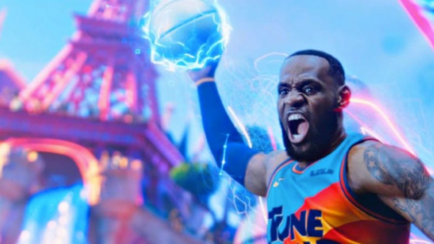 VÍDEO Trailer de 'Space Jam 2' mostra LeBron James jogando com