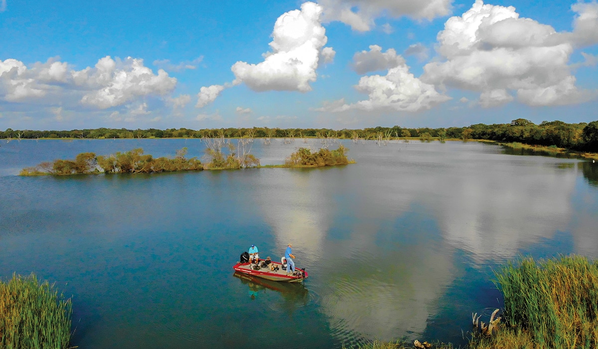 Featured Listing Lakes of Danbury