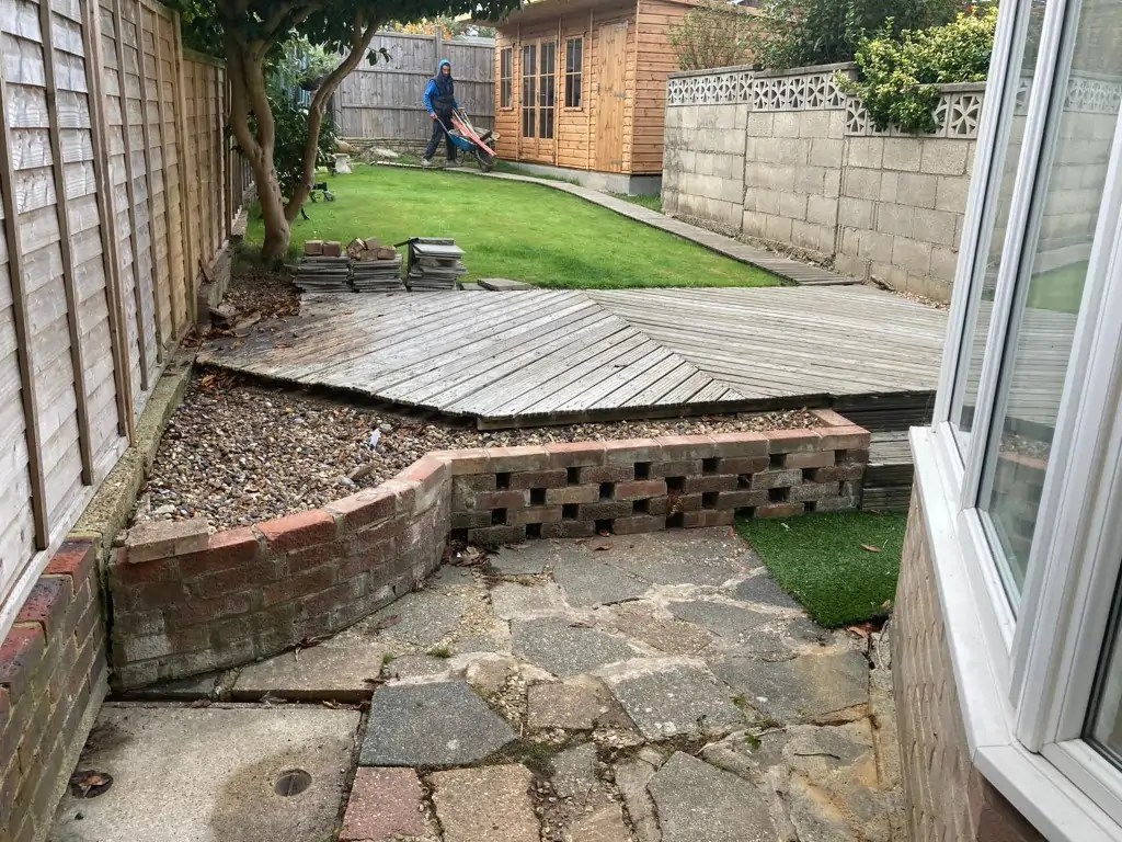 Sandstone Patio and Front Footpath in Horsham Landcraft Driveways and