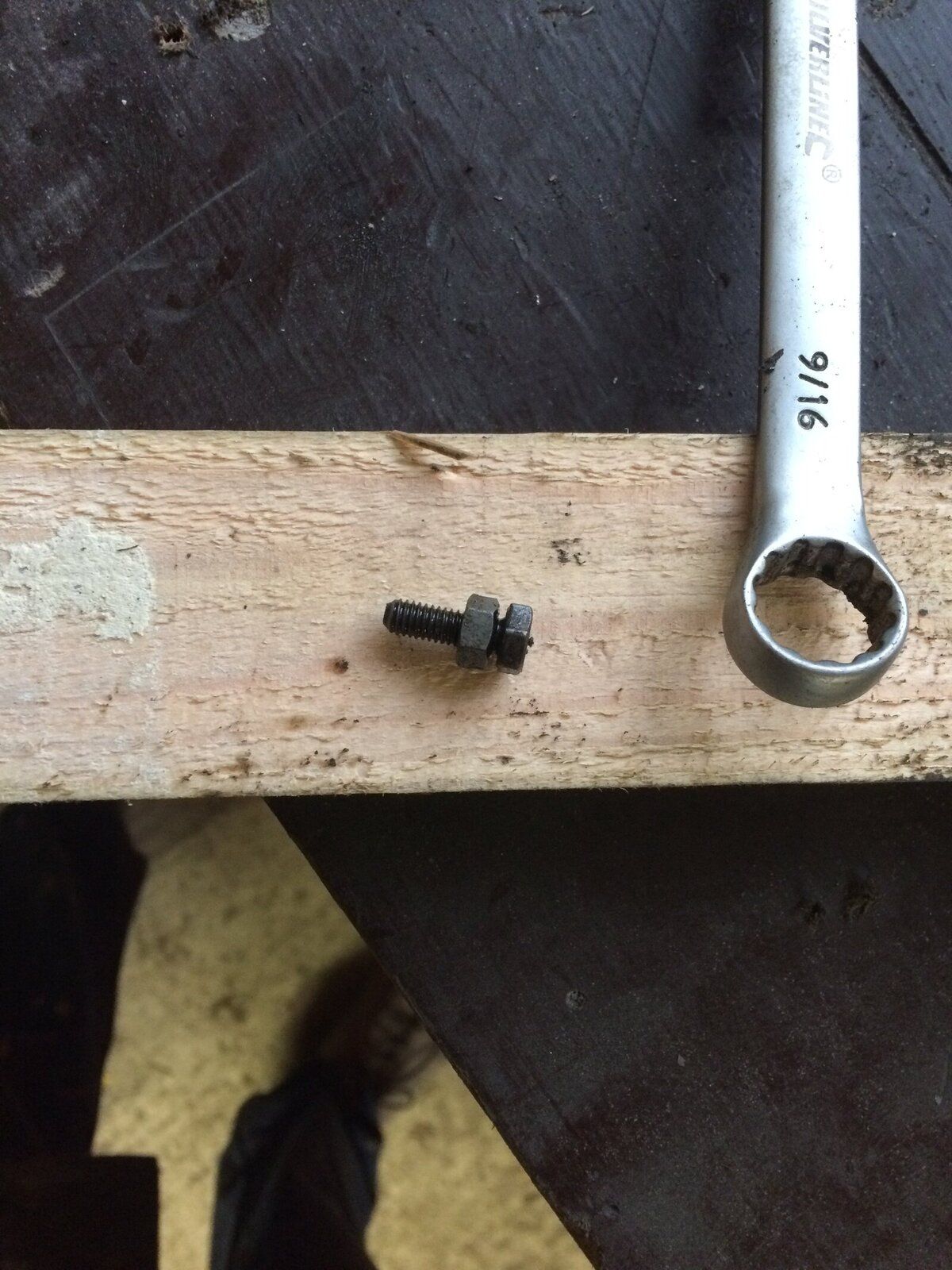 Jumping out of gear LandyZone Land Rover Forum