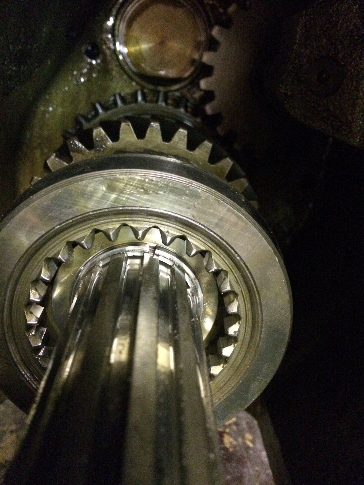 Jumping out of gear LandyZone Land Rover Forum