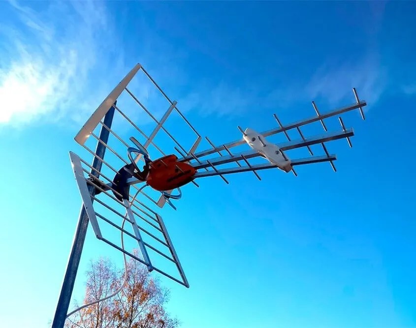 Top Tips for Improving Your TV Reception Laneway Magazine